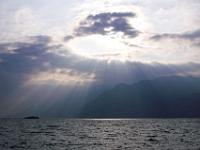 Sonnenstrahlen auf dem See